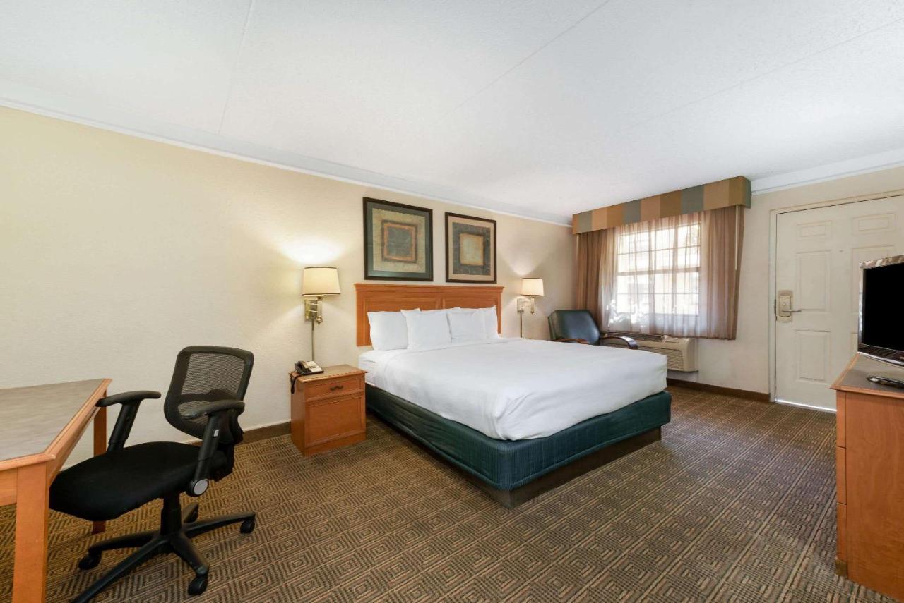 La Quinta Inn By Wyndham Bossier City Eksteriør billede
