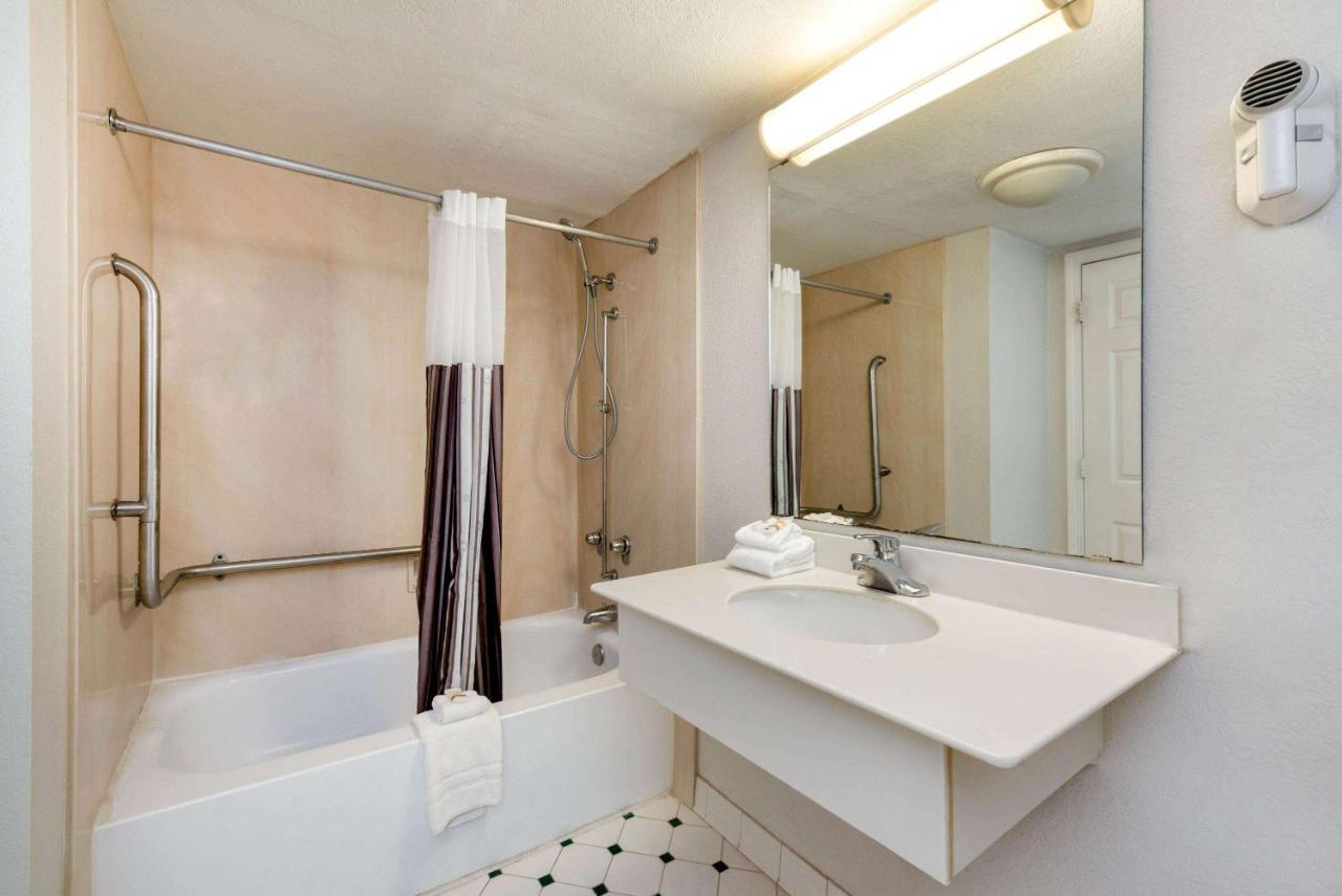 La Quinta Inn By Wyndham Bossier City Eksteriør billede